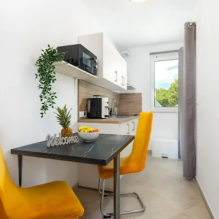 Apartmán With Parking Space Baska, Krk - 25249 Baška