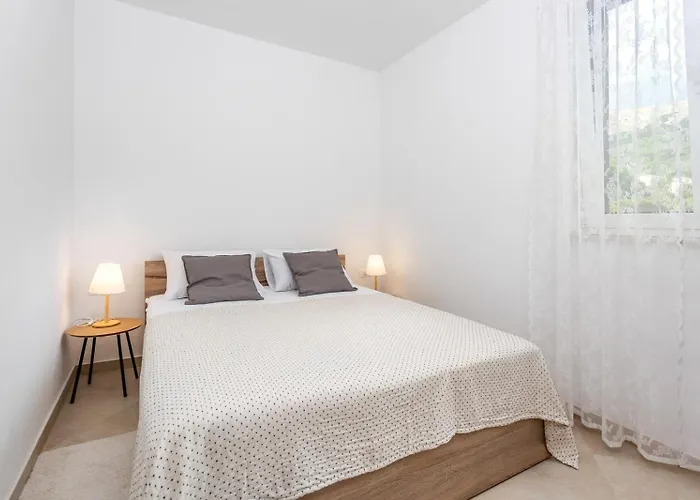 With Parking Space Baska, Krk - 25249 Apartment Baska (Krk)
