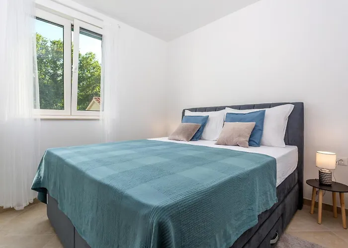 Apartment With Parking Space Baska, Krk - 25249