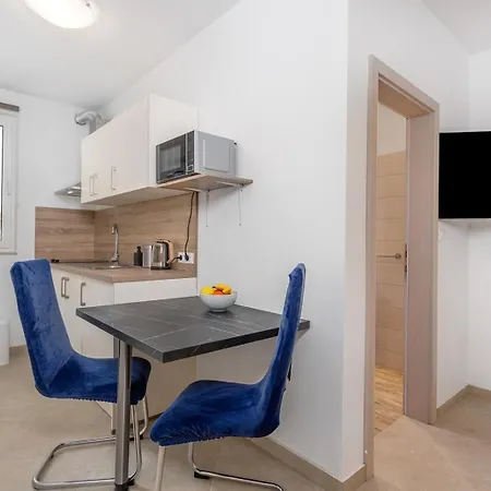 Appartamento With Parking Space Baska, Krk - 25249 *